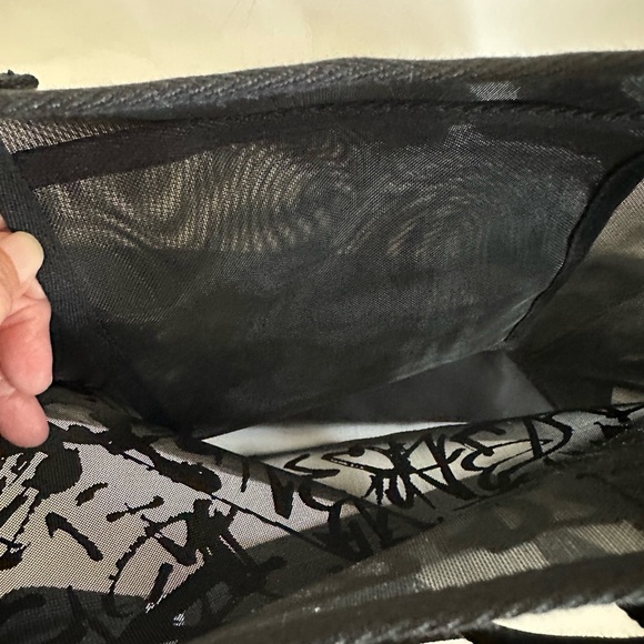 Fenty Beauty Black Mesh Tote - Picture 6 of 8